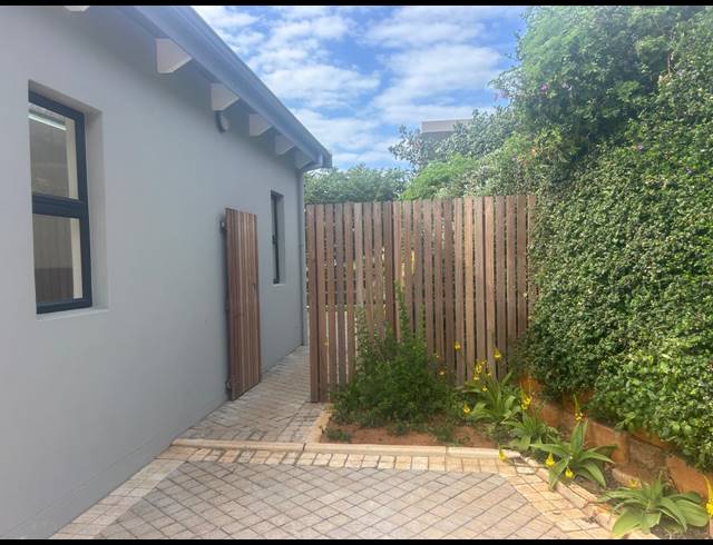 3 BEDROOM HOUSE FOR SALE IN SHAKAS ROCK